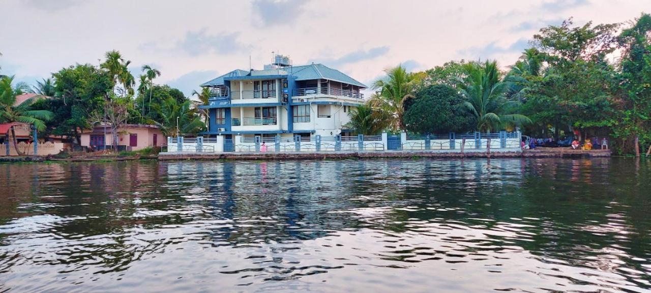 Captains Cabin Backwater Resort Alappuzha Exterior foto